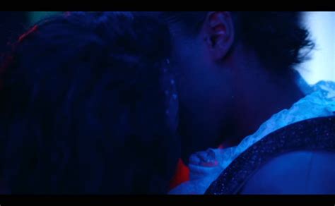 Sophie Wilde Jessie Mae Alonzo Lesbian Scene In Everything Now Aznude