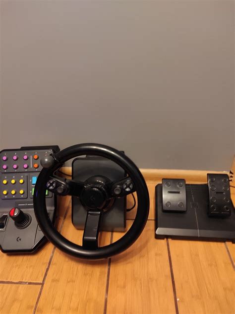 Kierownica Do Gier Logitech G Saitek Z Panelem Bydgoszcz Olx Pl