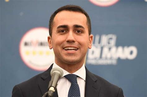 Di Maio Cerca Il Pd Per Governare E Dimentica Gli Impresentabili