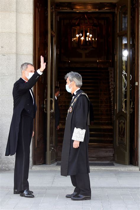 Malestar Por La Ausencia Del Rey El Psoe Acusa Al Cgpj De