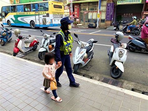 2歲女童走失卻指定到「麥當勞」 警助返家稱安全關鍵 社會 自由時報電子報