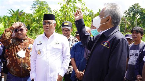 InfoPublik TINJAU LOKASI PEMBANGUNAN BANDARA SOFIFI LOLEO