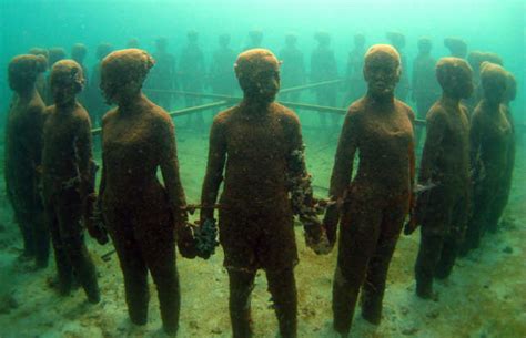 35 Of The Worlds Most Mind Blowing Underwater Discoveries