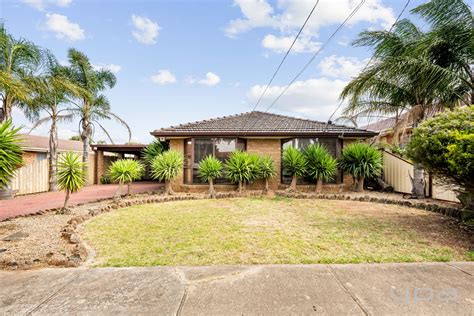 6 Coventry Drive Werribee YPA Estate Agents