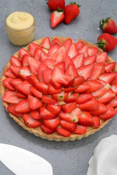 Fresh Strawberry Tart Man Meets Oven