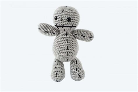 Crochet Voodoo Doll Pattern 7 | The Blue Elephants