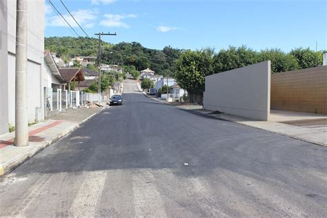 Mais Um Trecho Da Rua Francisco Buss Pavimenta O Asf Ltica