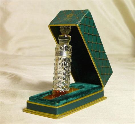 Pin by Тамара Ерыгина on ретро духи | Vintage perfume, Perfume bottles ...