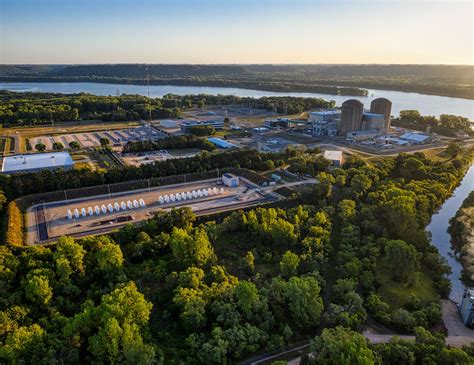 Scenic Landscape with a Factory at Sunrise · Free Stock Photo