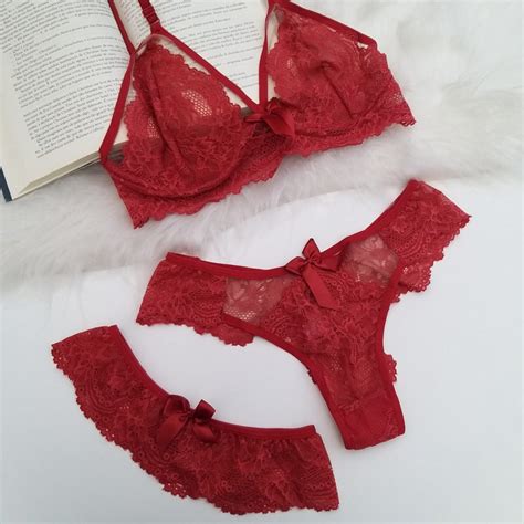 CONJUNTO SENSUAL ISABELE EM RENDA SEM BOJO PERSEX Sex Shop E Moda