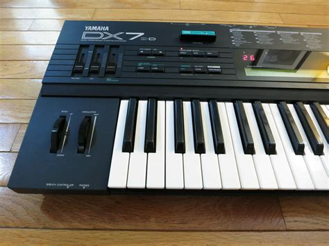 MATRIXSYNTH Yamaha DX 7 II FD Digital Keyboard Synthesizer SN NO01898