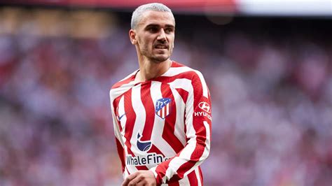 Antoine Griezmann Targeted By Manchester United Report