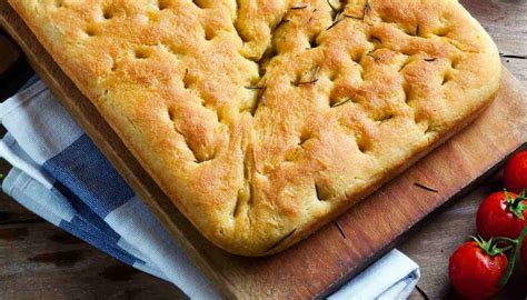 Focaccia Senza Glutine Morbida E Profumata Con Il Rosmarino Signora Mag