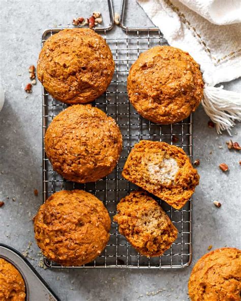 Healthy Pumpkin Muffins - JoyFoodSunshine