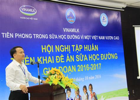 Vinamilk tiên phong đi đầu trong chương trình sữa học đường vì một