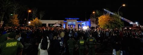 Vigil Salutes Darnell Calhoun Slain Riverside County Sheriff’s Deputy Orange County Register