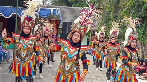 Keren Siswa Smp Nari Topeng Ireng Pentas Seni Smp N Purworejo