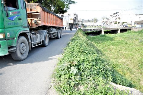 彰化縣政府全球資訊網 彰化縣公益頻道基金會 現勘彰化市福田二路石牌坑排水 橋墩護岸老舊毀損嚴重 縣府將儘速搶修 確保防洪及用路人安全