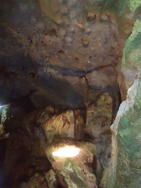 the traveller & her thoughts: HINAGDANAN CAVE (Bohol)