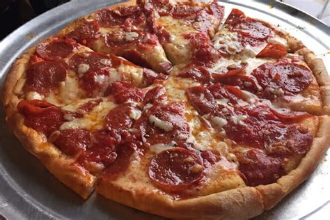 Best Pizza in Owensboro, KY: 11 Top Pizzerias! (2025)