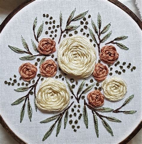 Pin By Donna Harris On Embroidery Hoop Embroidery Inspiration Hand