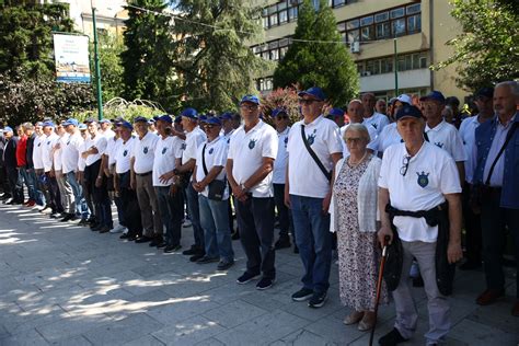 Obilje Ena Godi Njica Postrojavanja Prve Brigade Policije Stari