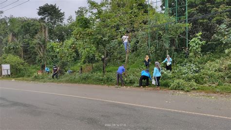 Gotong Royong Memperingati Hut Ri Ke 77 Manunggal Jaya