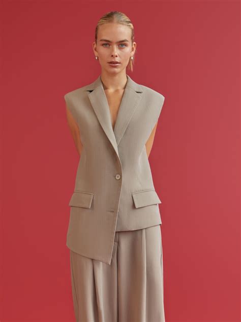 Beyond Her Reign Vest Stripe | Glue Store