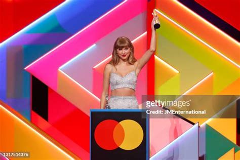 1 177 Taylor Swift Brit Awards Photos And High Res Pictures Getty Images