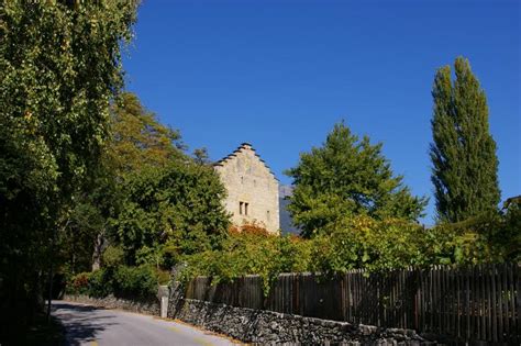 Schloss Muzot Sierre Tourisme Wallis Schweiz