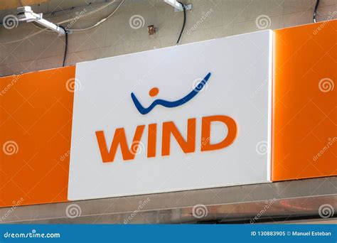 Logotipo Del Viento En La Tienda Del Viento Imagen Editorial Imagen