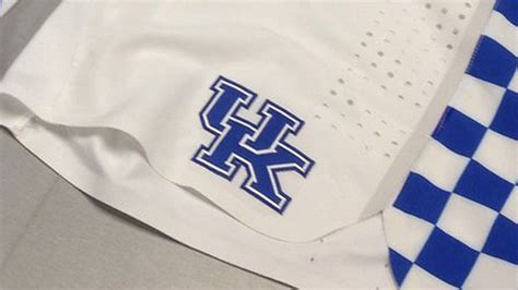 Kentucky Wildcats Basketball Reveals New Uniform A Sea Of Blue