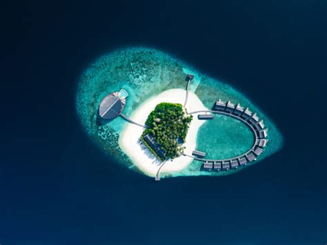 Kudadoo Maldives Private Island – LUX Tennis