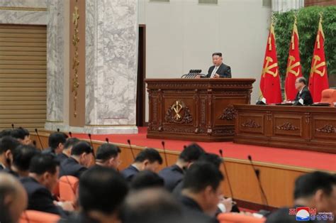 北 17∼18일 최고인민회의 개최김정은 불참 한국경제