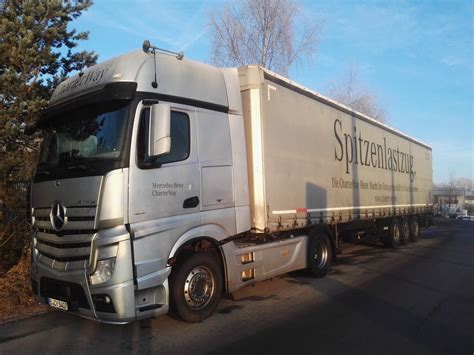 Mercedes Benz Actros 1851 Sattelzug Von Charterway 22 12 2016 Regen