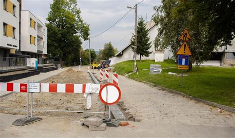 Ruszyły prace remontowe na ul Królowej Jadwigi Starej