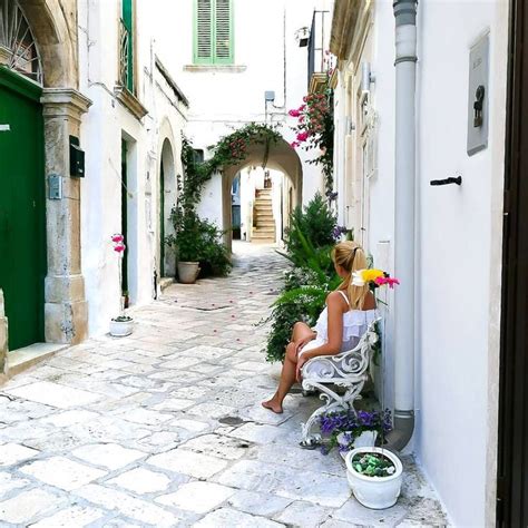 Casette Bianche Vicoletti Tortuosi Balconcini E Monumenti Che