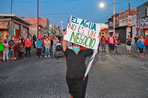 Protestan Por Falta De Agua Y Bloquean Tercer Anillo