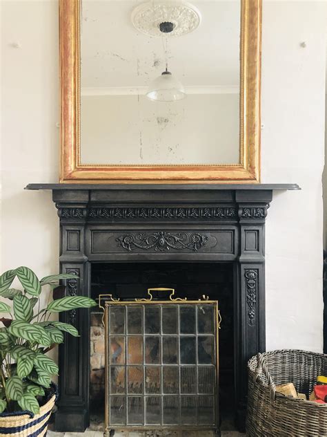 Living Room Victorian Fireplace - London, UK. : r/AmateurRoomPorn