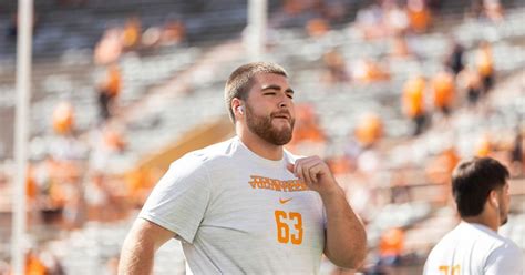 Cooper Mays Makes Immediate Impact For Tennessee Football Football