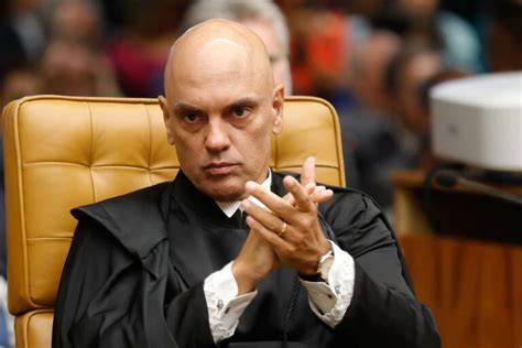 PF Ignora Ordem De Moraes E Deixa Bolsonaro Passaporte A Trombeta