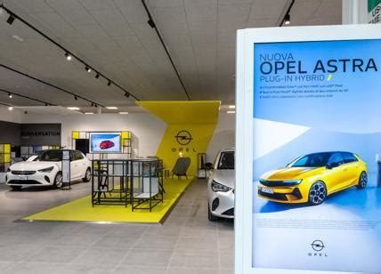 Opel svela a Milano la nuova identità di marca Affaritaliani it