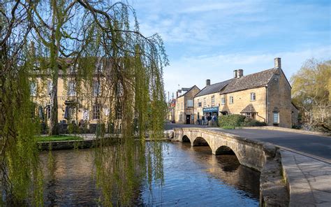 Easy Day Trips From Moreton In Marsh To Cotswolds Without A Car