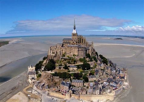 Survol Du Mont Saint Michel Et Du Bocage Normand • Wingly