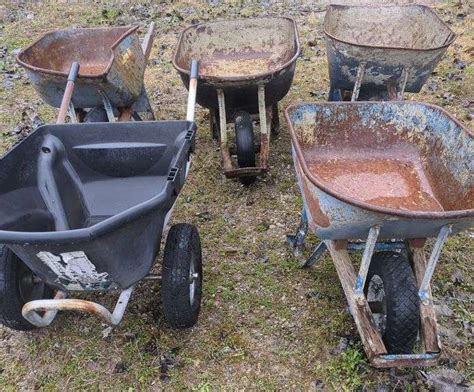 Five Wheelbarrows All Need Some Repair Sherwood Auctions