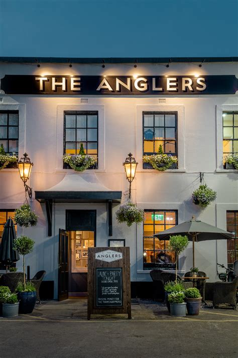 The Anglers at Teddington Lock - Fuller's Pub and Restaurant in Teddington