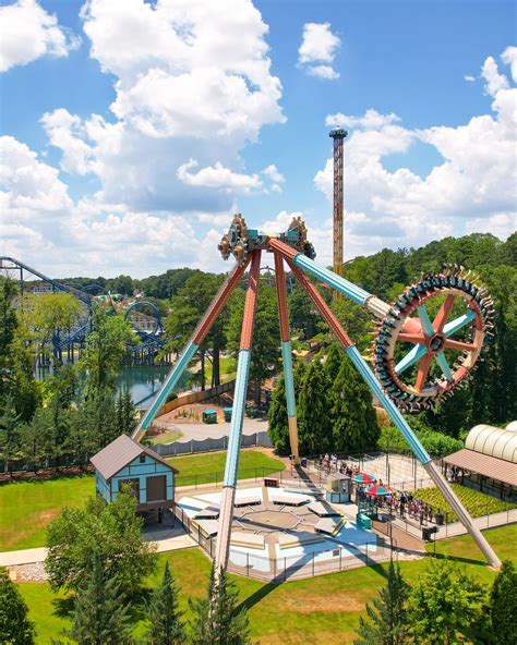 Six Flags Over... - Six Flags Over Georgia & Hurricane Harbor