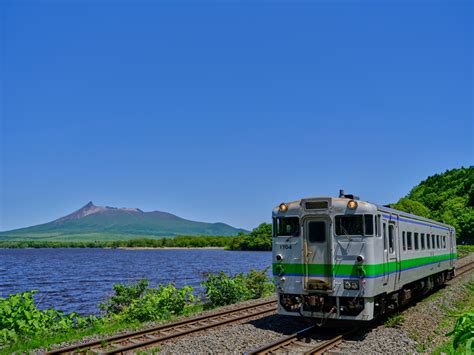 快晴の北海道駒ヶ岳と函館本線を往くキハ40を撮る！ 続 うっかり鉄の鉄道風景写真撮影記