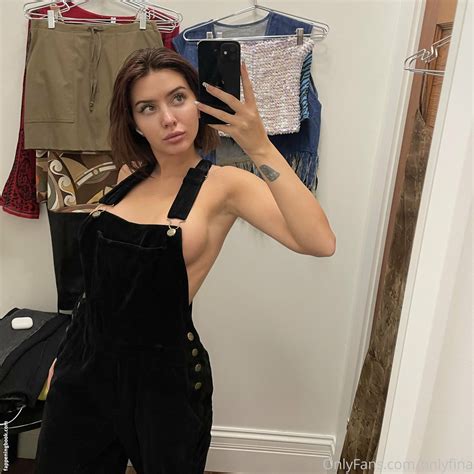 Onlyfina Nude OnlyFans Leaks Fappening FappeningBook