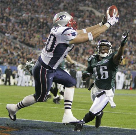 Flashback: Patriots vs. Eagles a rematch of Super Bowl XXXIX